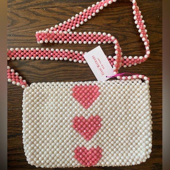 ISAAC MIZRAHI beaded white and pink crossbody purse with heart design - Picture 2 of 3